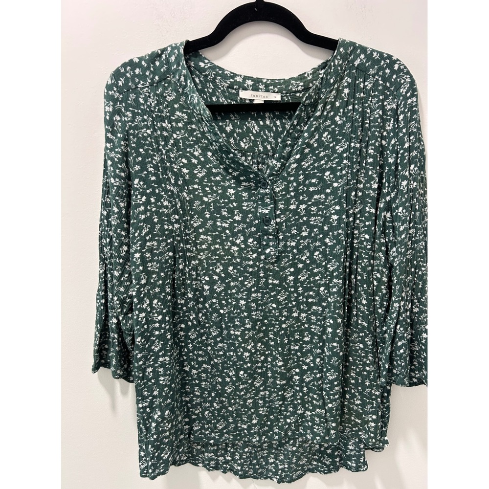 Fun2Fun Green Floral Henley Blouse 3/4 Sleeve Rayon Top 1X FD86649S-19P